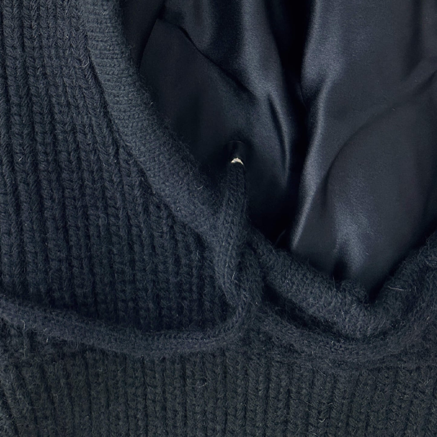 Silk-Lined Ribbed Cashmere Balaclava – Unisex Knit Hood